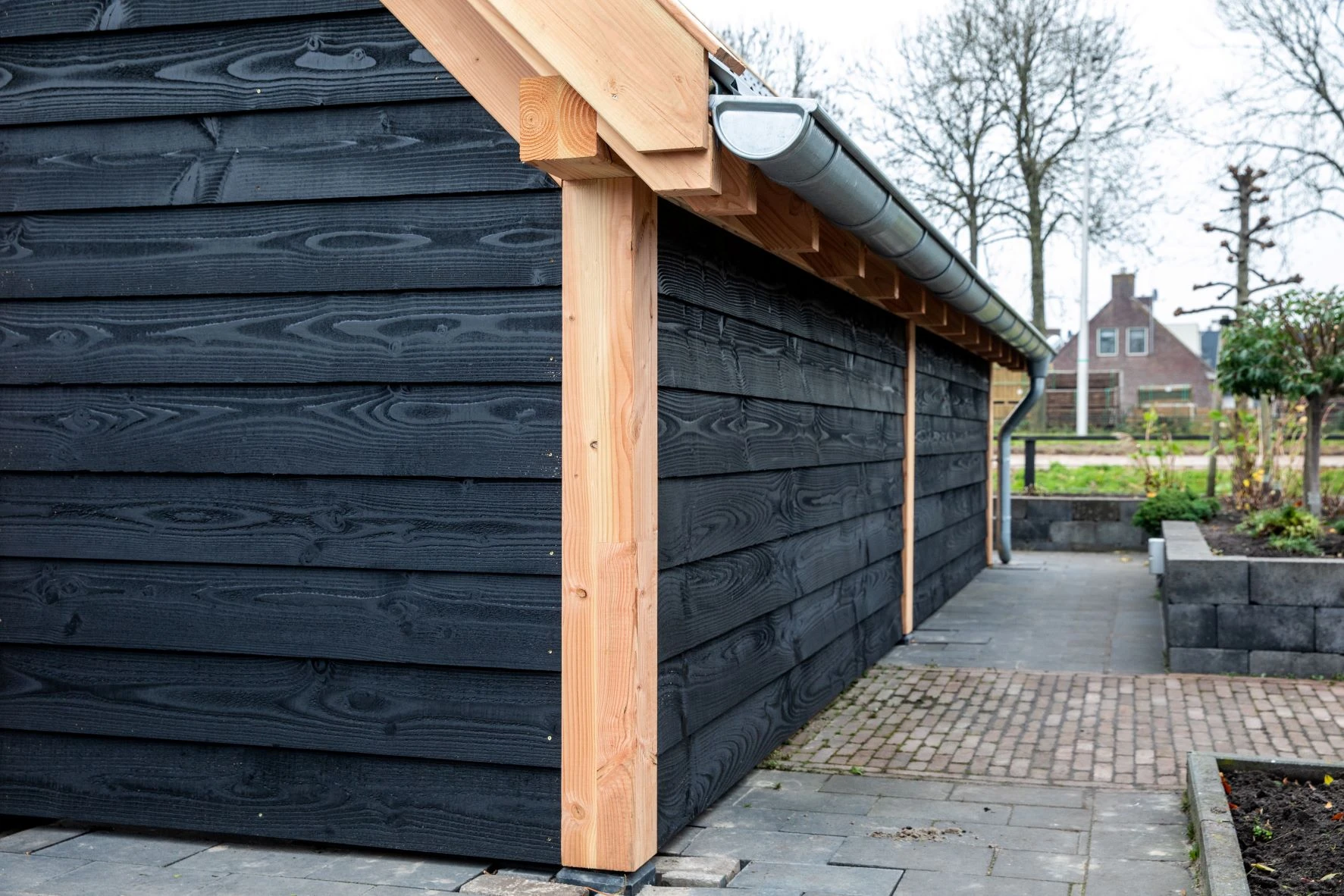 Douglas Zweeds Rabat 2.7 x 19.5 cm (27 x 195 mm) Zwart Gespoten - Lengte 400 cm - Afbeelding 6