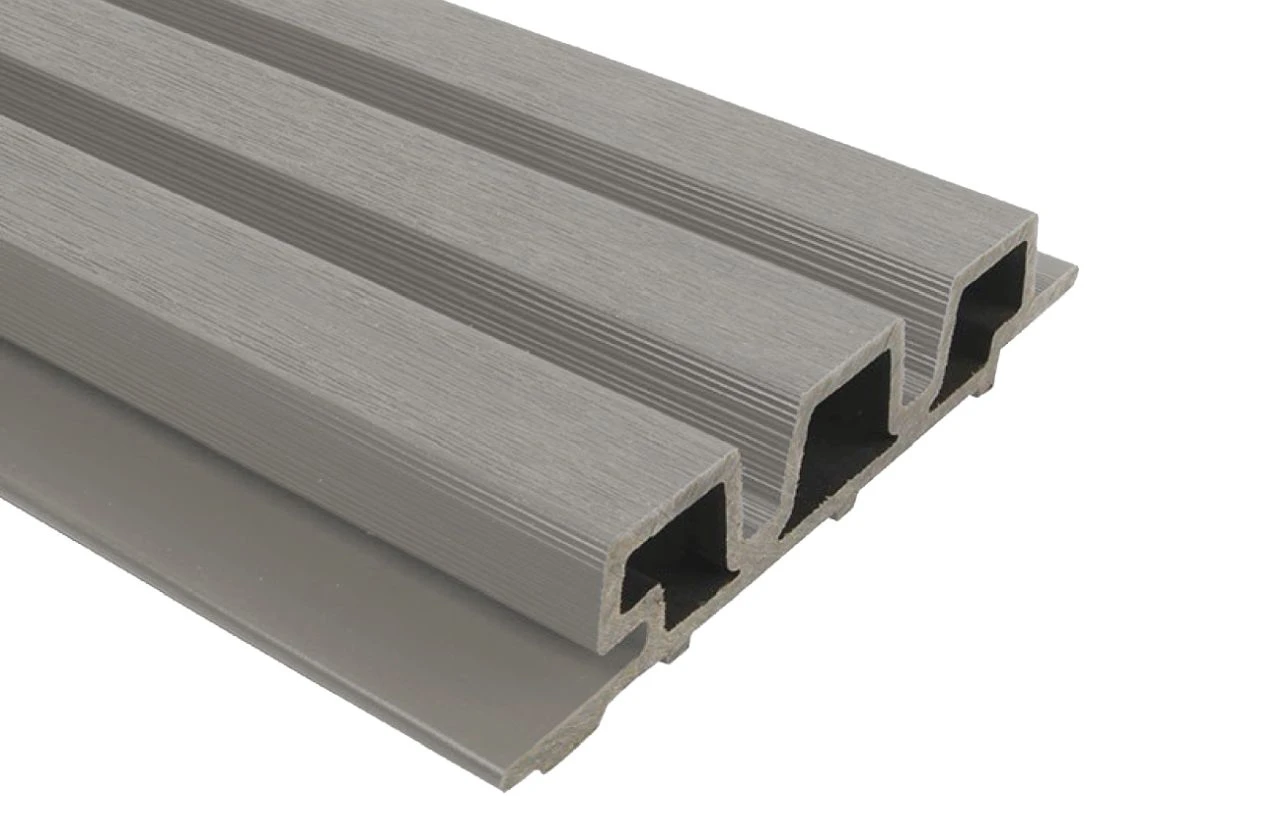 Composiet Rhombusprofielplank 3.3 x 17 cm (33 x 170 mm) Lichtgrijs - Lengte 360 cm OP = OP - Afbeelding 1