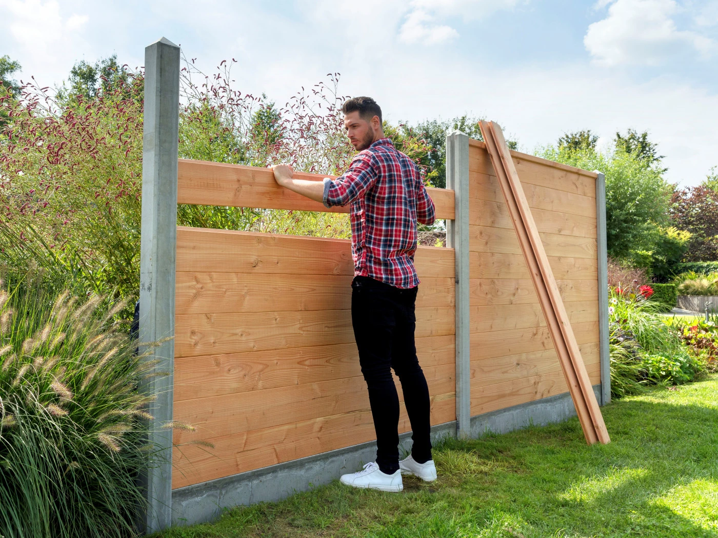 Beton T-paal met sleuf en platte kop 10 x 10 cm (100 x 100 mm) Antraciet - Lengte 270 cm OP = OP - Afbeelding 2