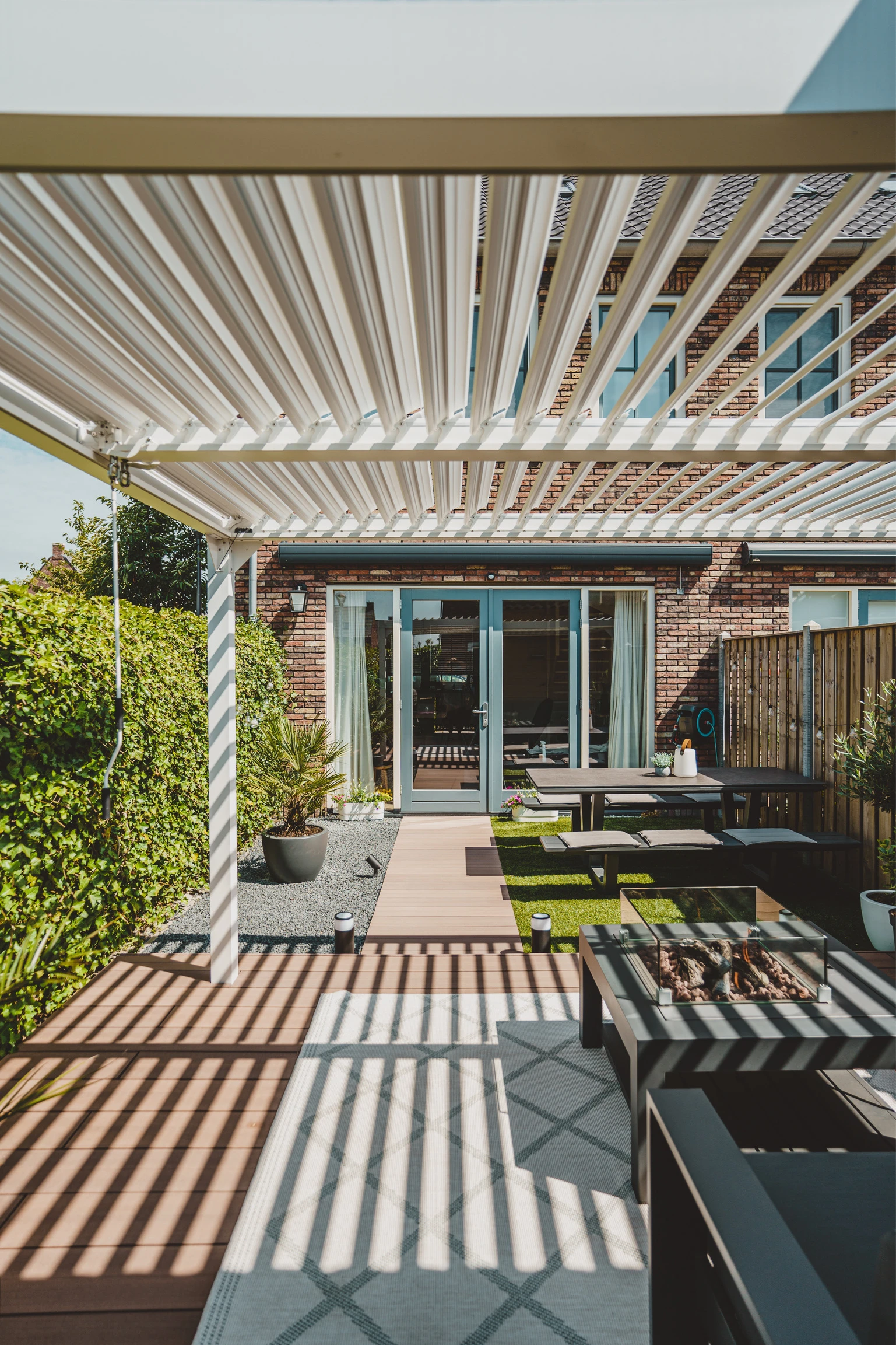Aluminium Pergola met Lamellen Wit 300 x 300 cm - Afbeelding 10